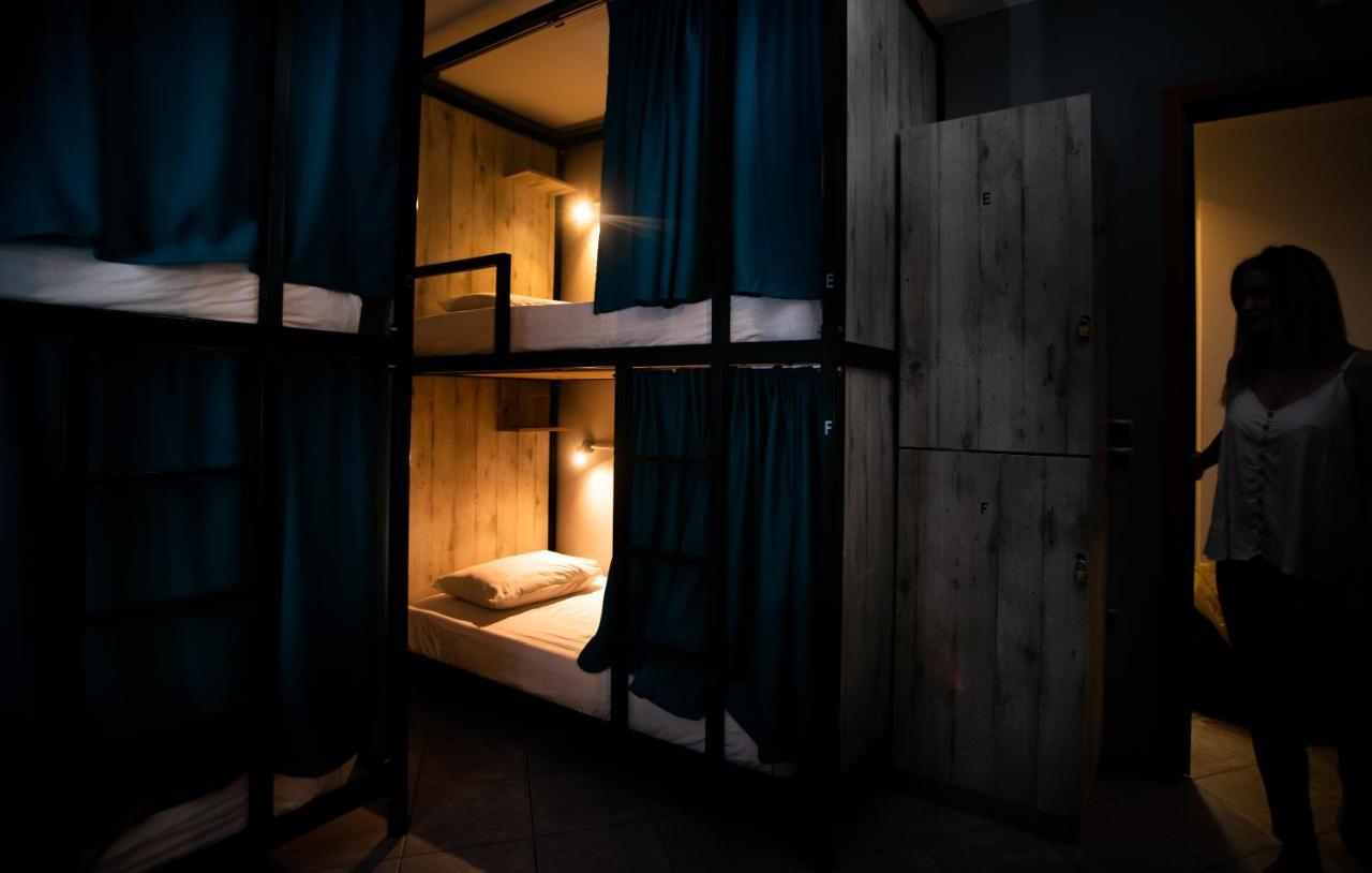 Bedway Athens Hostel Extérieur photo